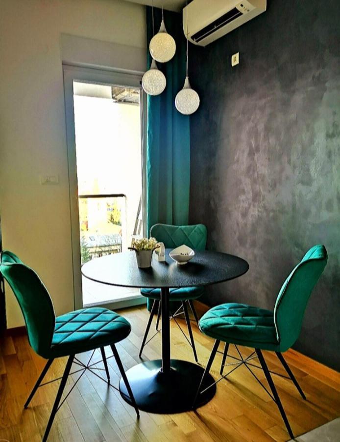 Downtown Apartment บันยาลูกา ภายนอก รูปภาพ