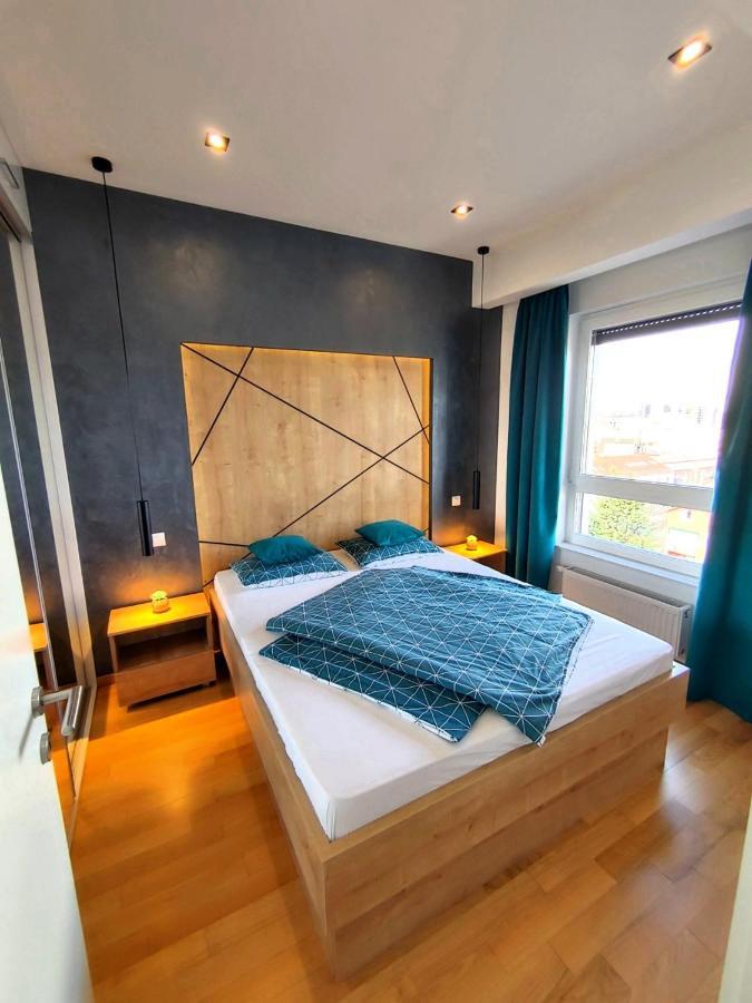 Downtown Apartment บันยาลูกา ภายนอก รูปภาพ