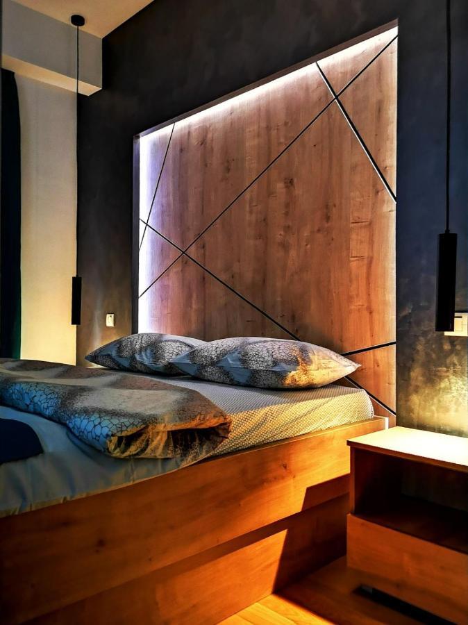 Downtown Apartment บันยาลูกา ภายนอก รูปภาพ